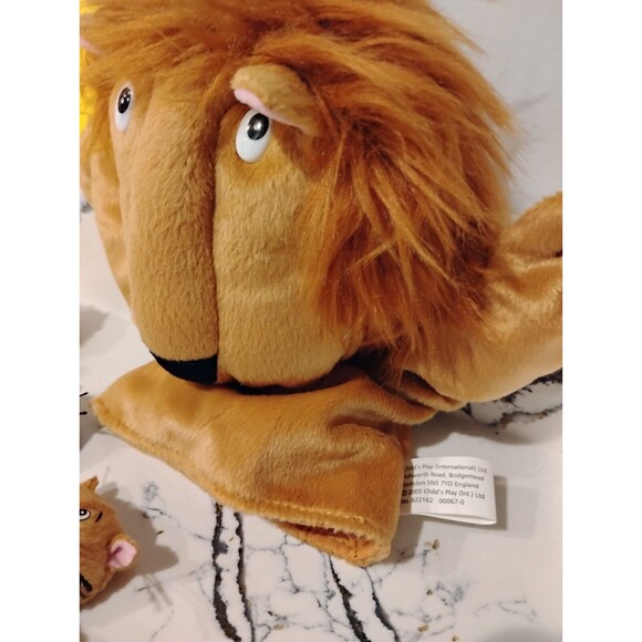 Vintage Child's Play Our Cat Cuddles Finger Puppets, CD Storybook 8 pc set lion - Picture 5 of 7